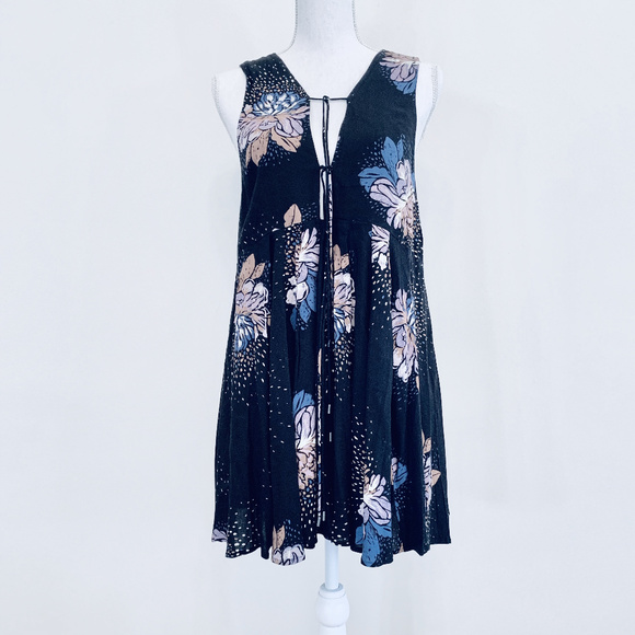 Free People Dresses & Skirts - Free People black/multi XS mini dress